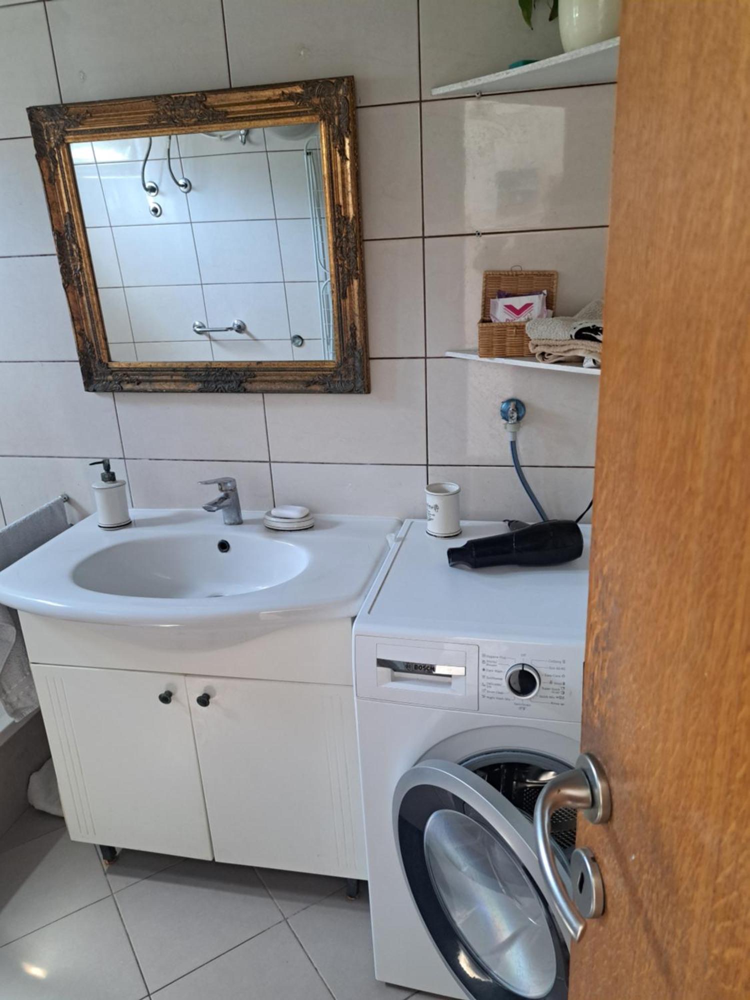 Smjestaj Latica Hotel Vela Luka Bilik gambar